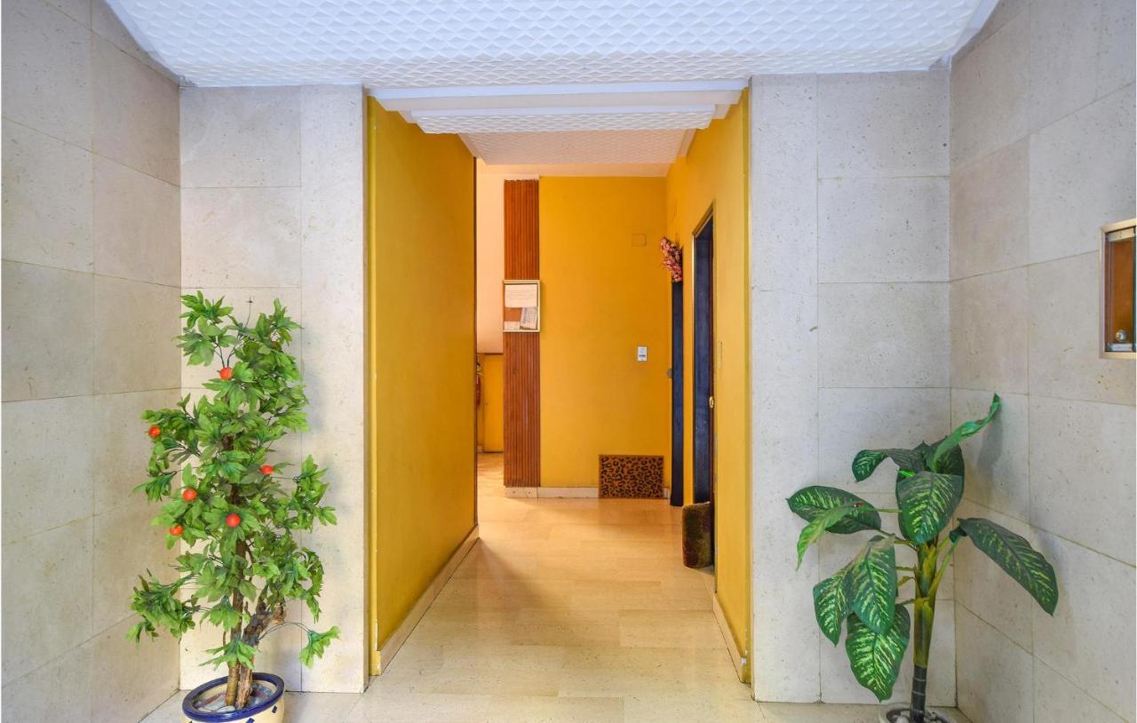 2 Bedroom Awesome Apartment In Genova Esterno foto